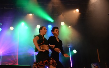  (photo)