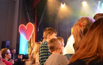  (photo)