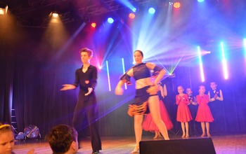  (photo)