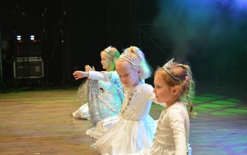  (photo)