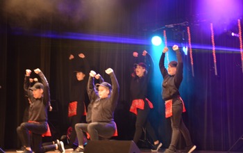  (photo)