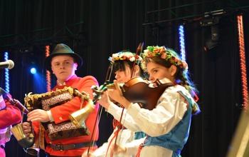 (photo)