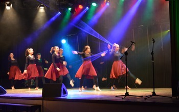  (photo)