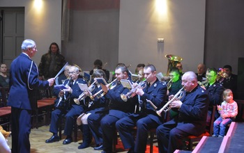  (photo)