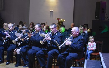  (photo)