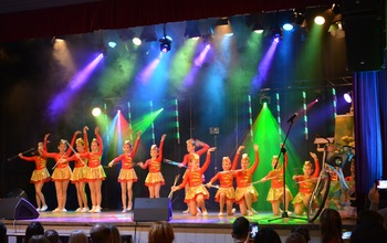  (photo)