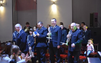  (photo)