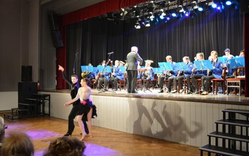  (photo)