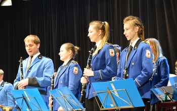  (photo)