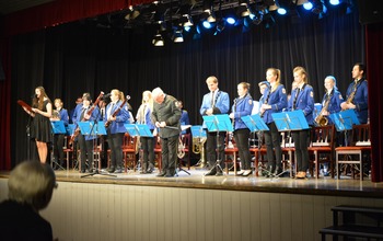  (photo)
