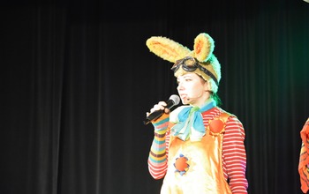  (photo)