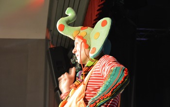  (photo)