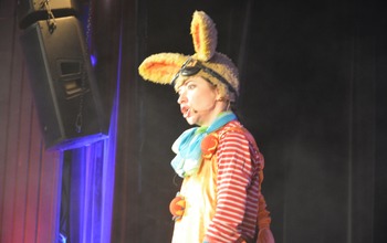  (photo)