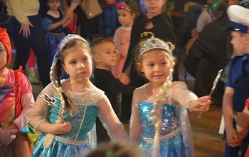  (photo)