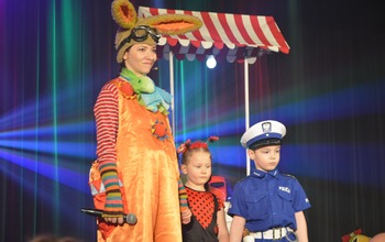  (photo)