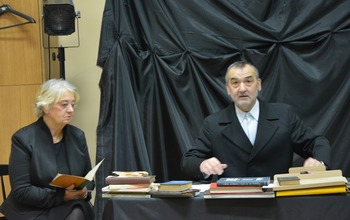  (photo)