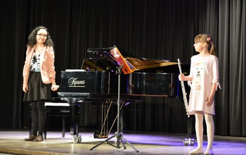  (photo)