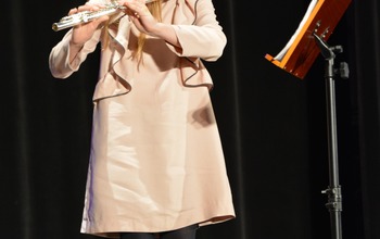  (photo)
