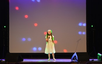  (photo)