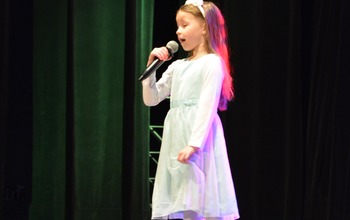  (photo)