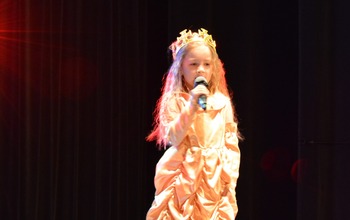  (photo)
