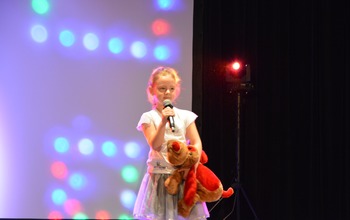  (photo)