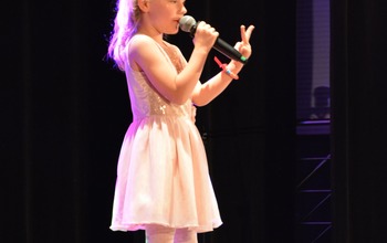  (photo)