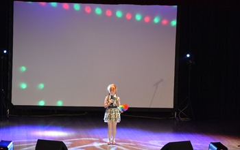  (photo)