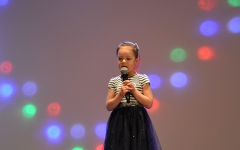  (photo)
