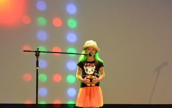  (photo)