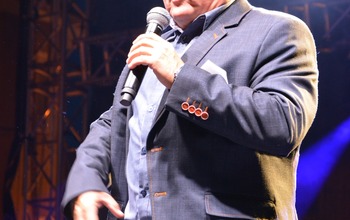  (photo)