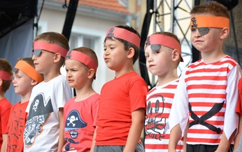  (photo)