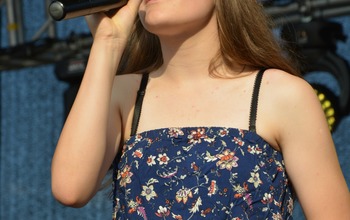  (photo)