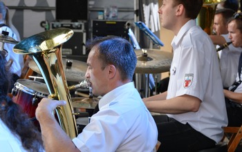  (photo)