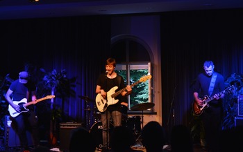 (photo)