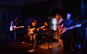 (photo)