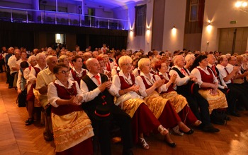 (photo)