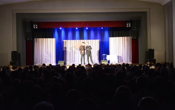  (photo)