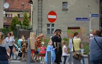  (photo)