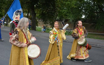  (photo)