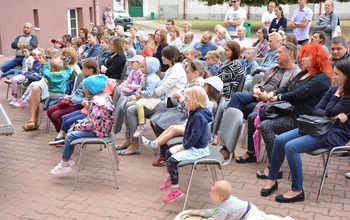  (photo)