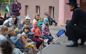  (photo)