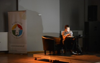  (photo)