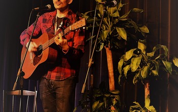  (photo)