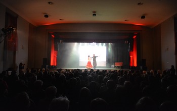  (photo)