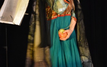  (photo)
