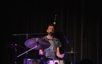  (photo)