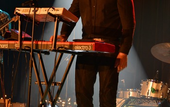  (photo)