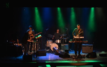  (photo)