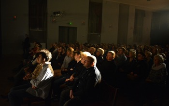  (photo)